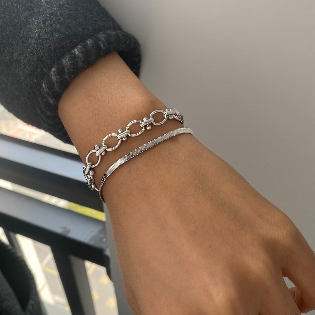Polished Stainless Steel Oval Link Bracelet — front view of the oval link bracelet