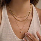 Paperclip flat and fine chain layers at neckline