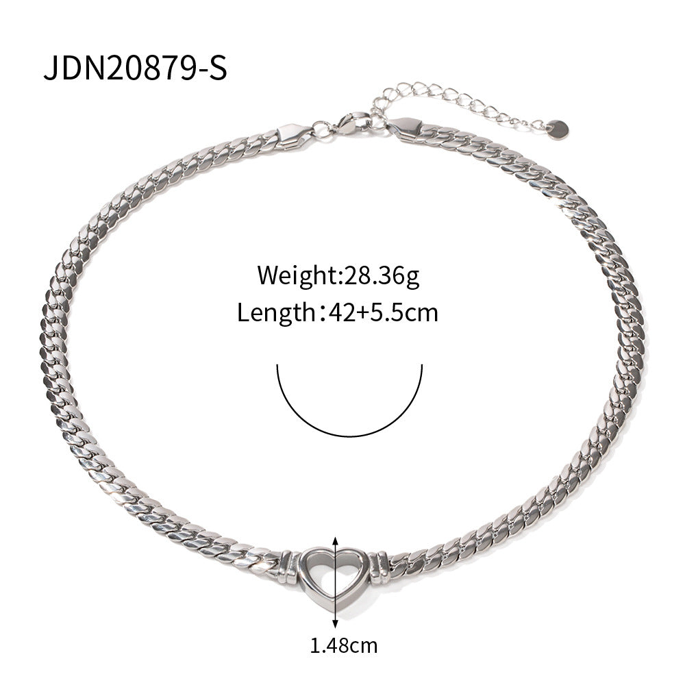 Heart Centerpiece Stainless Steel Curb Chain Necklaces — curb-link detail