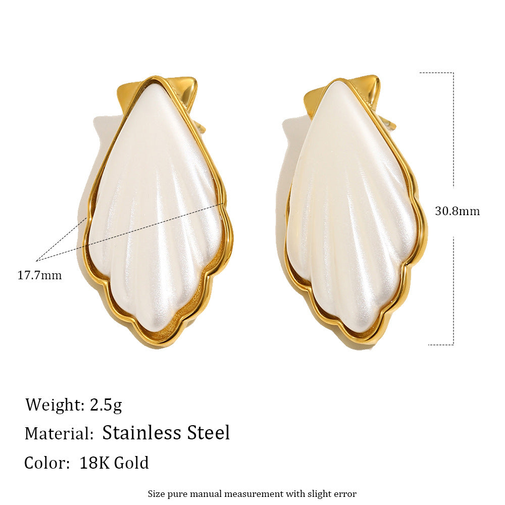 white acrylic shell stud earrings with dimensions and weight