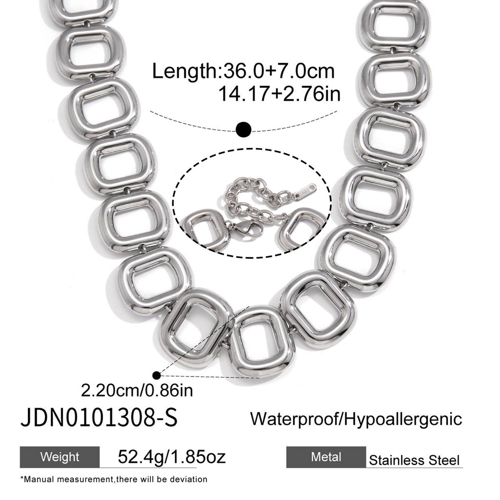 Square-link necklace with adjustable extension