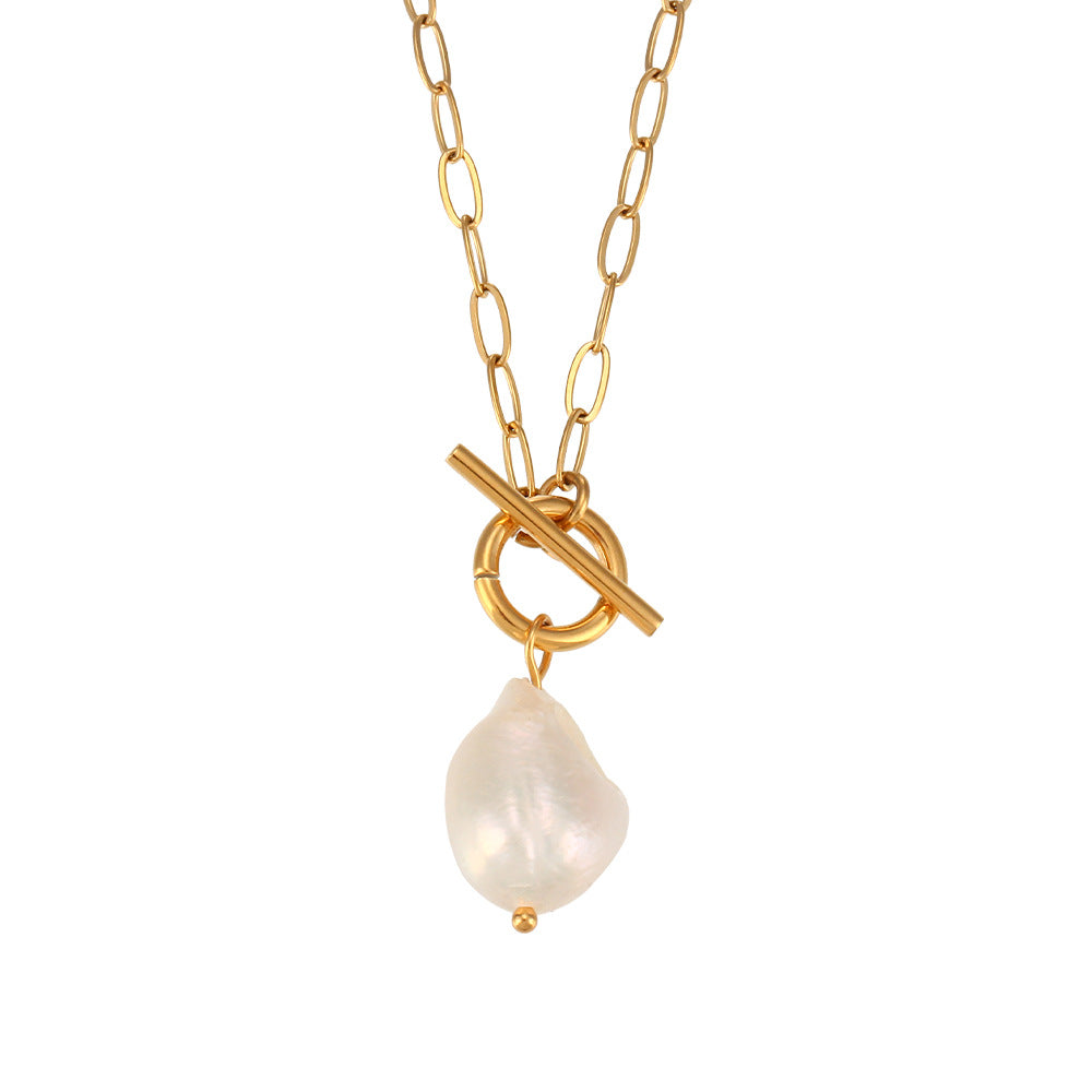 isolated freshwater pearl drop necklace with oval-link chain