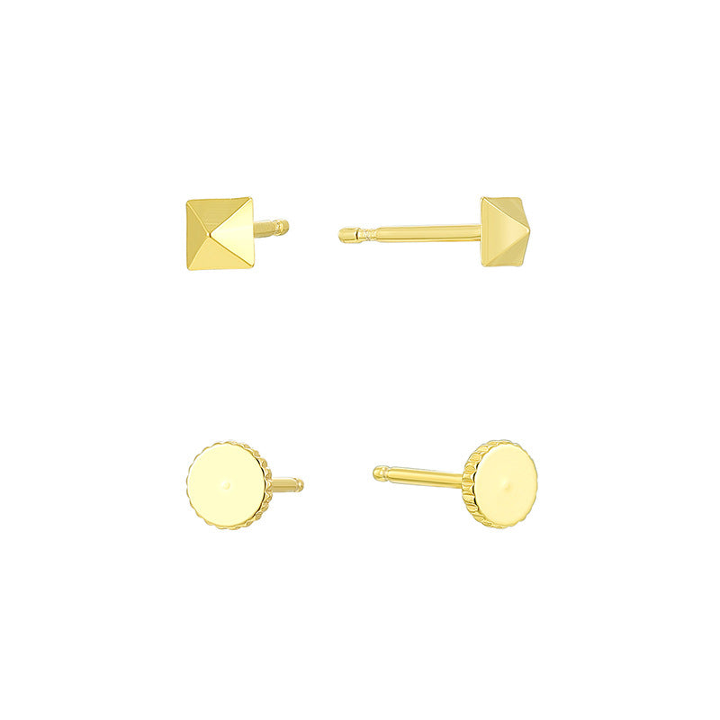 front product view of gold plated pyramid and round studs