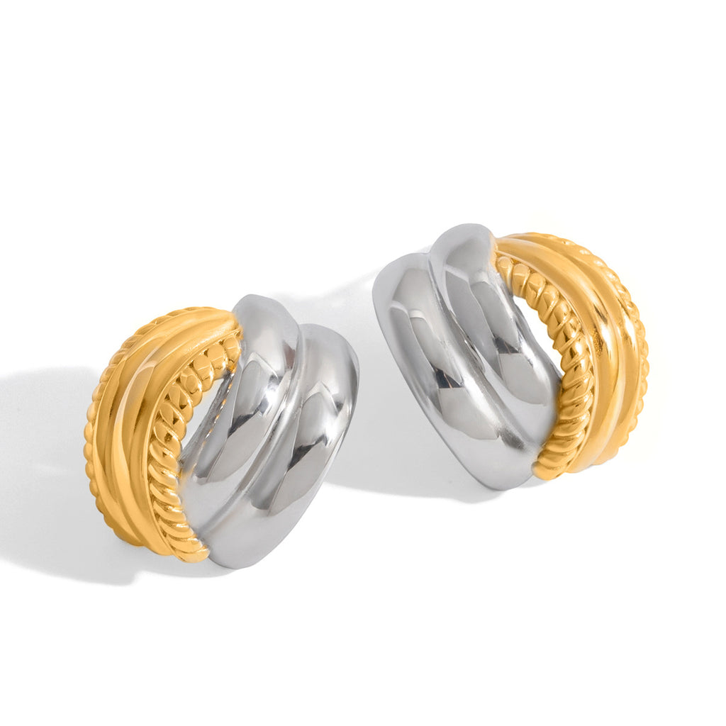 Wholesale Two-Tone Stainless Steel Ribbed Huggie Hoop Earrings - design detail