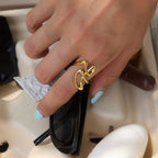 Sweeping loop ring shown from side on model
