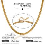 Broad close-link necklace with extender and dimensions