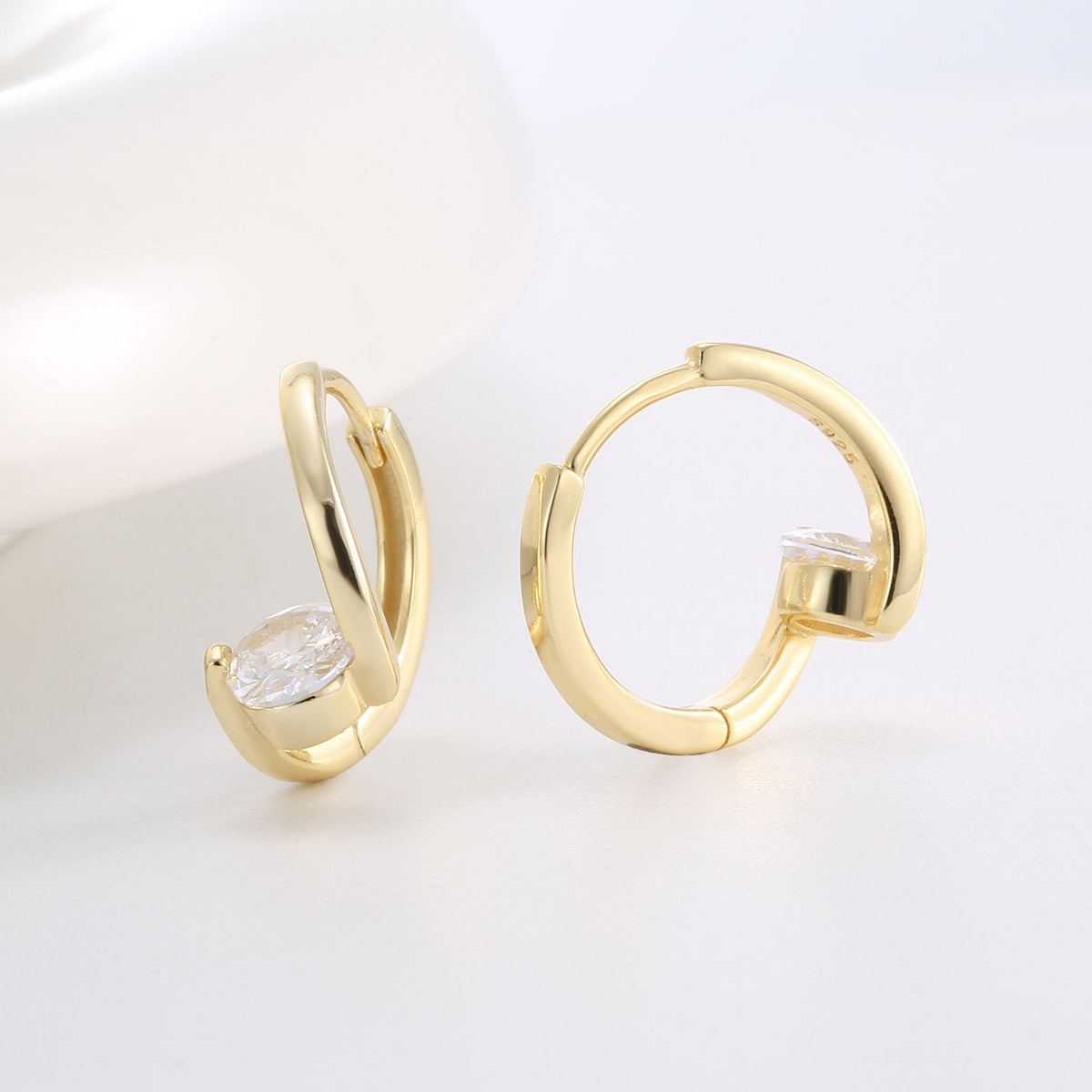 Gold Plated 925 Sterling Silver Round Zirconia Twist Hoop Earrings — hinged closures and stone side profile