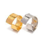 Stainless Steel Textured Split Band Ring finish and shape detail