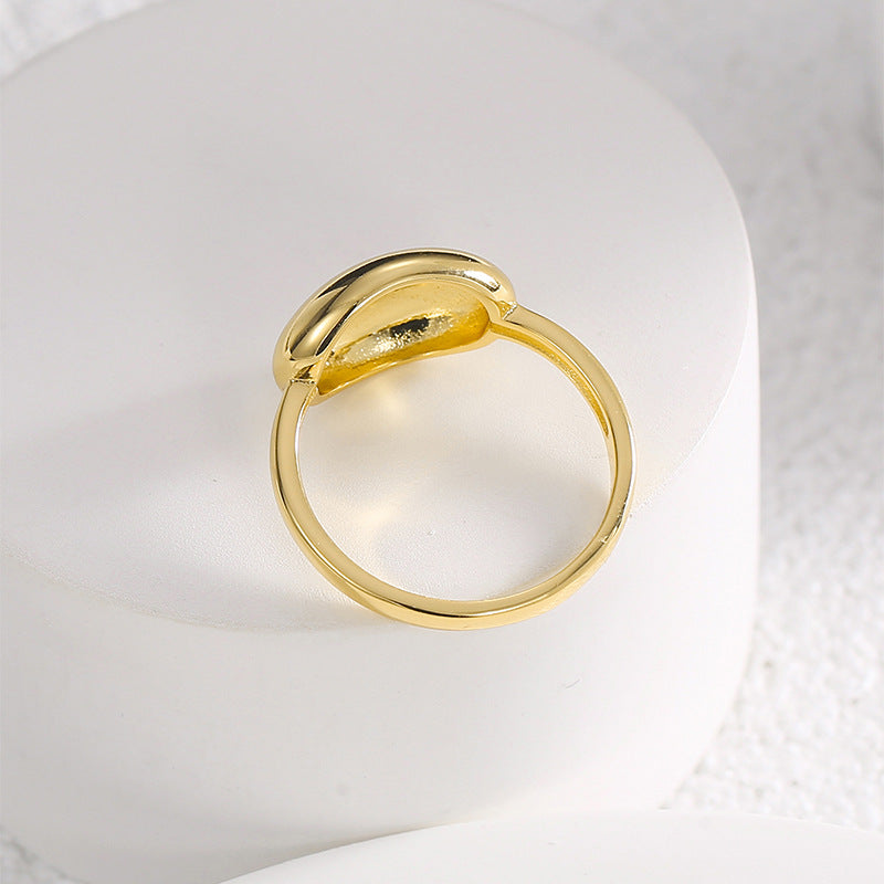top view of the stone-free oval signet ring face