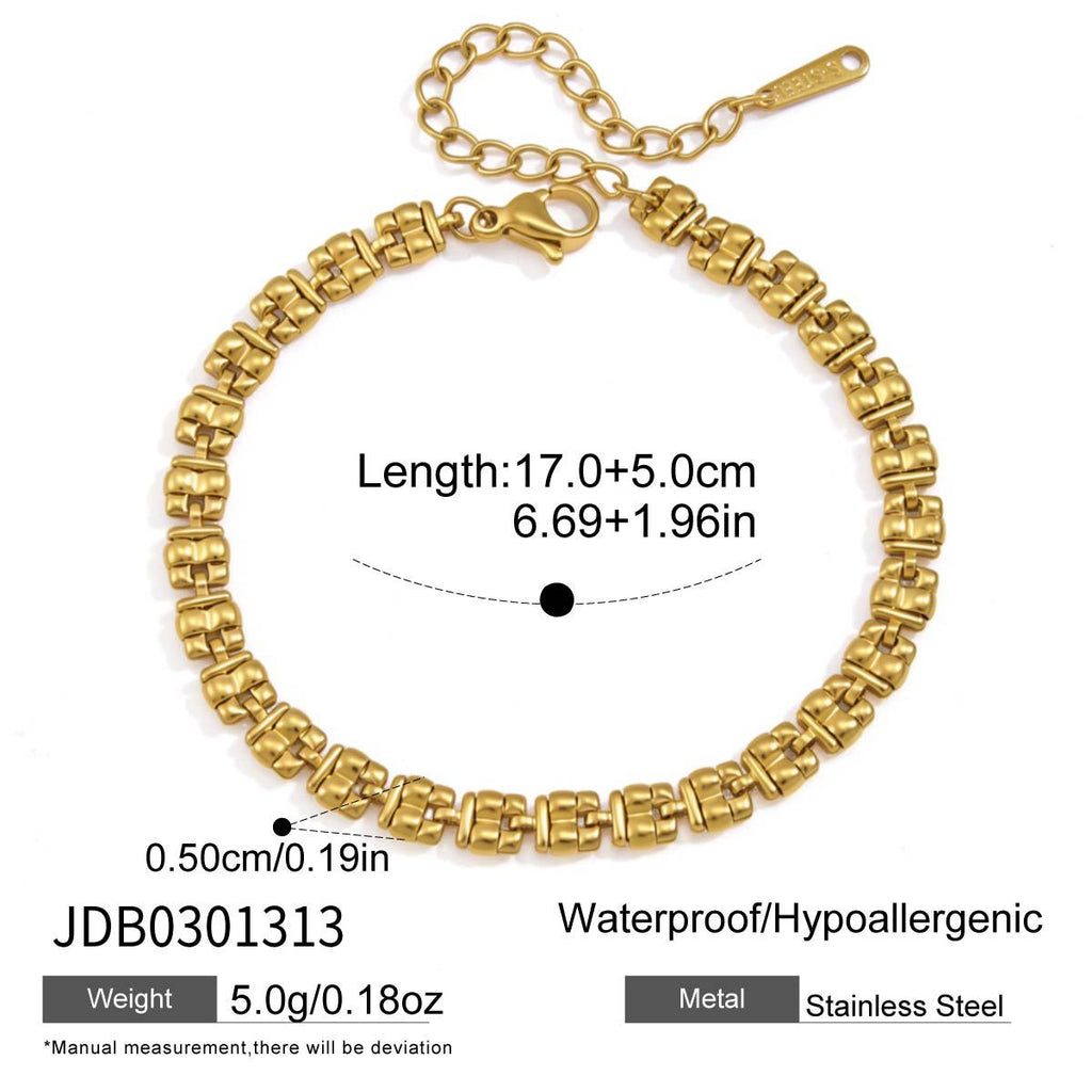 Textured link bracelet with extension chain