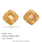 21.3 mm cat's-eye effect stud earrings with weight details