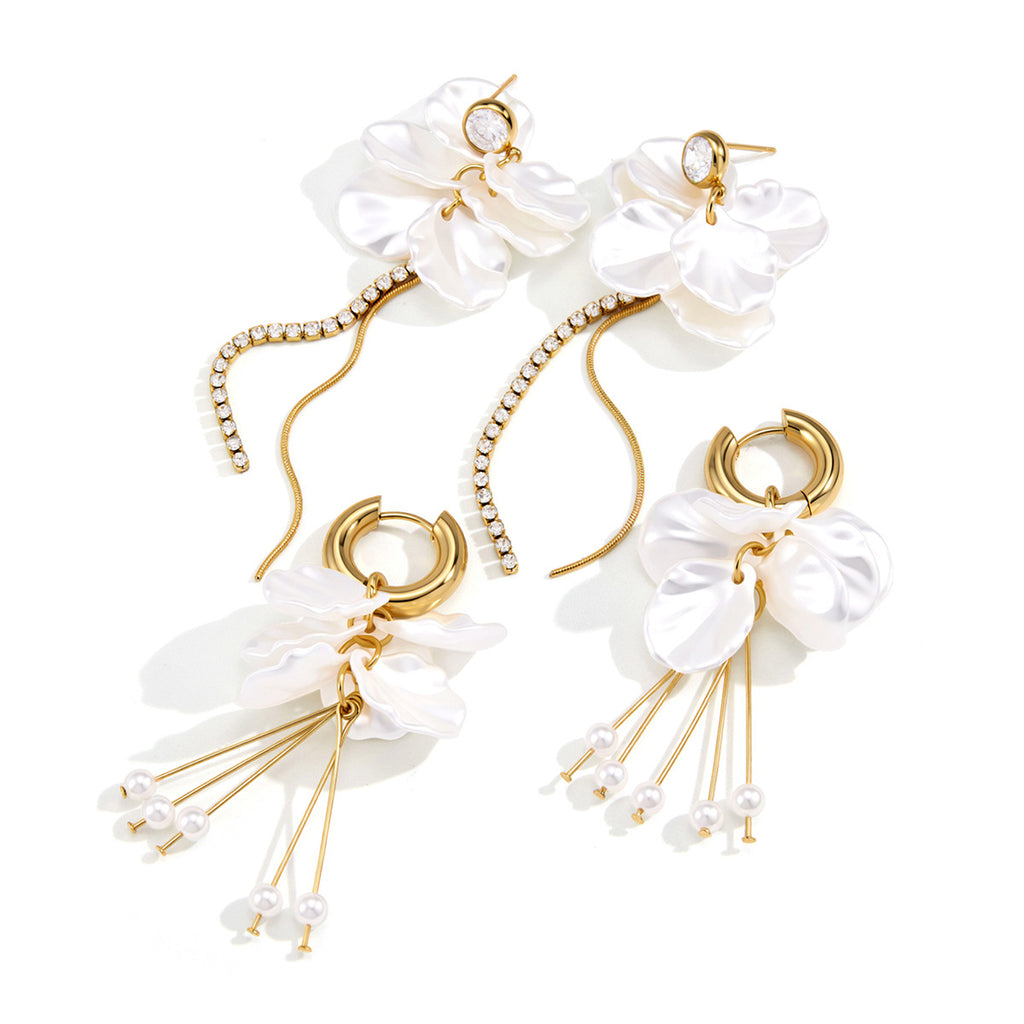 White acrylic petals and contrasting tassel details on white