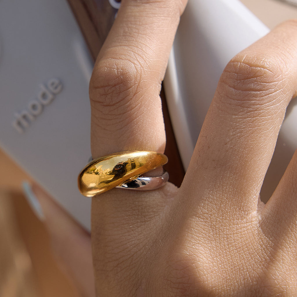 Mixed-metal crossover ring side view while worn