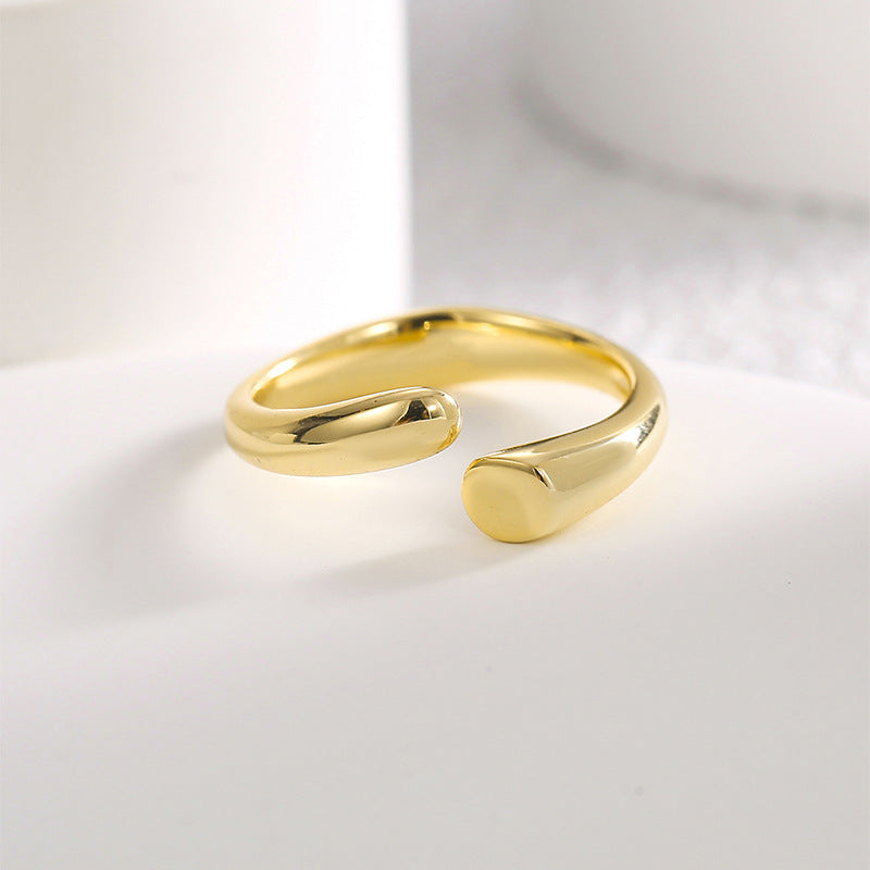 side view of the asymmetric rounded tips on the bypass ring
