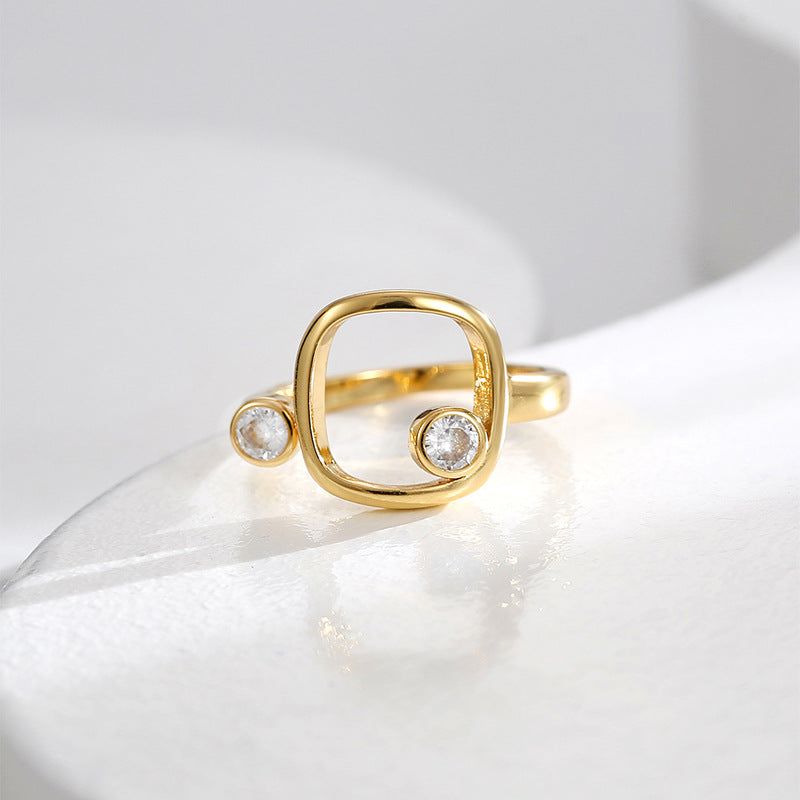 front view of the geometric square frame clear stone ring