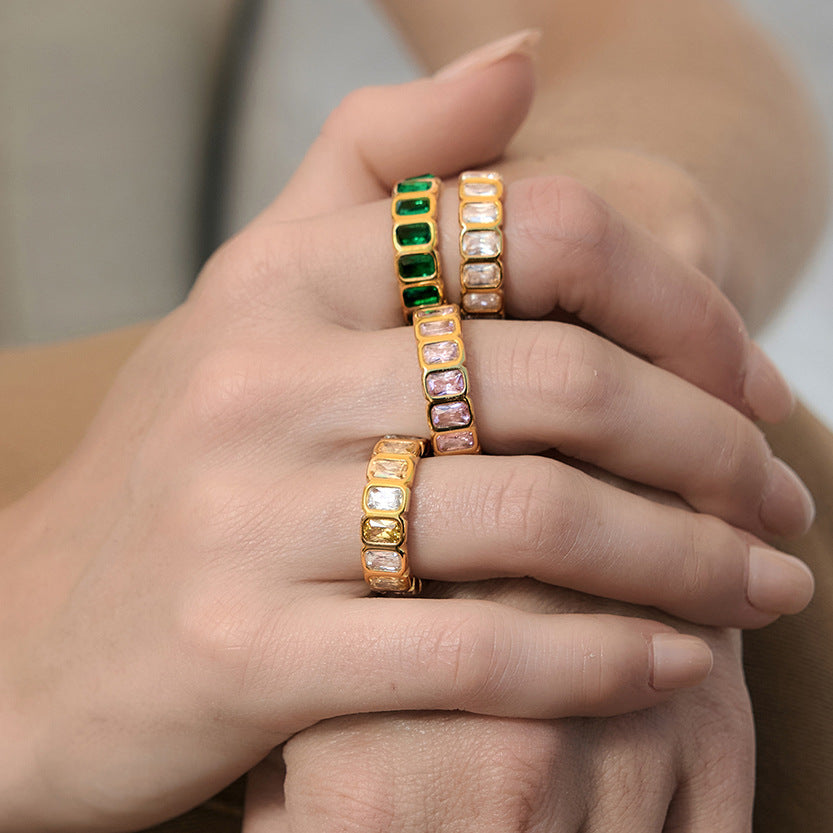 Colored rectangular stone bands worn on hands