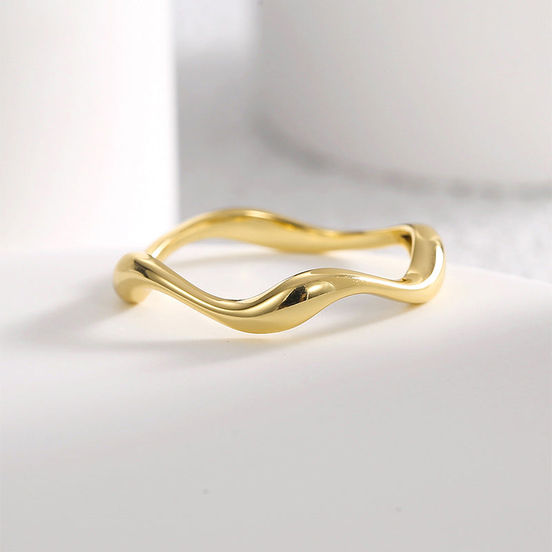 front angle of the polished irregular wave ring