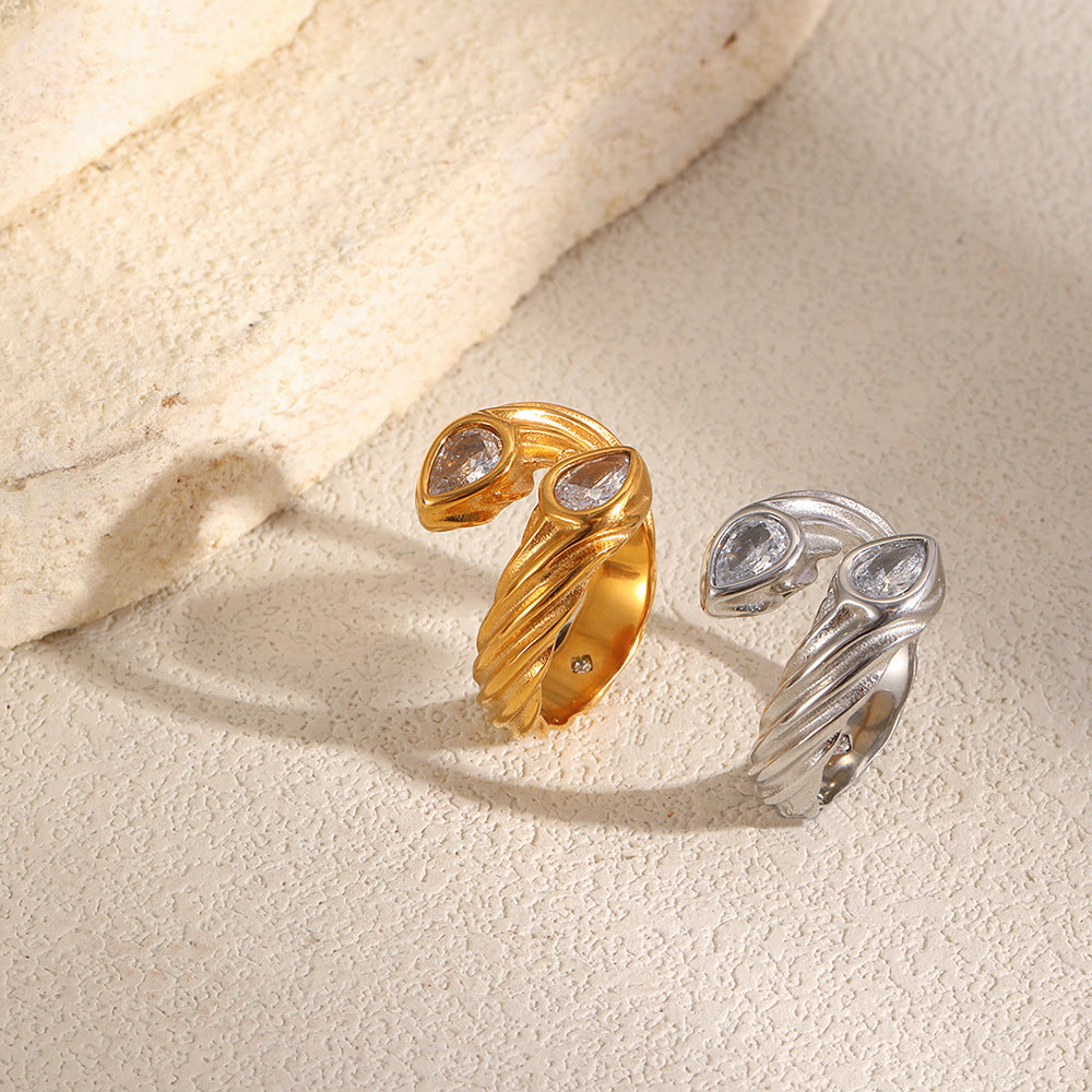 Two finishes of the grooved open ring