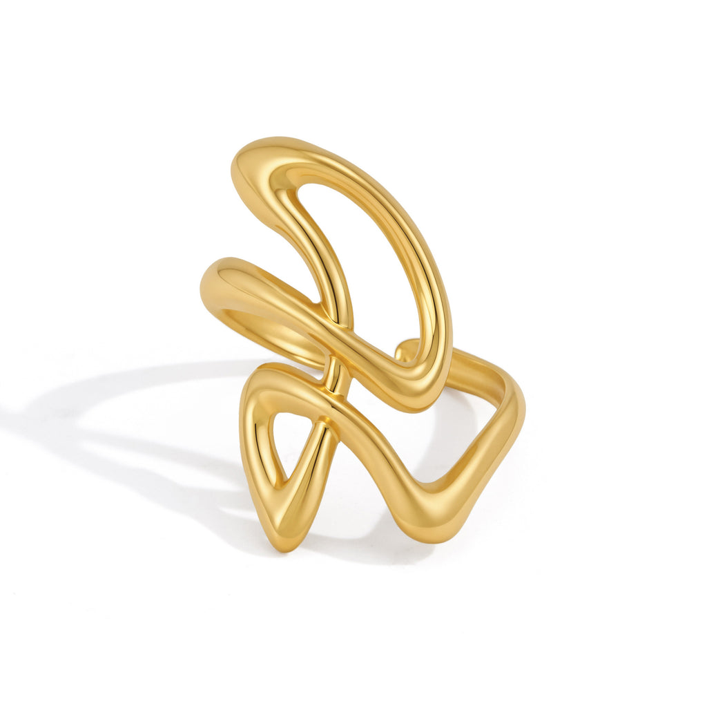 Intersecting curved loops on gold tone ring