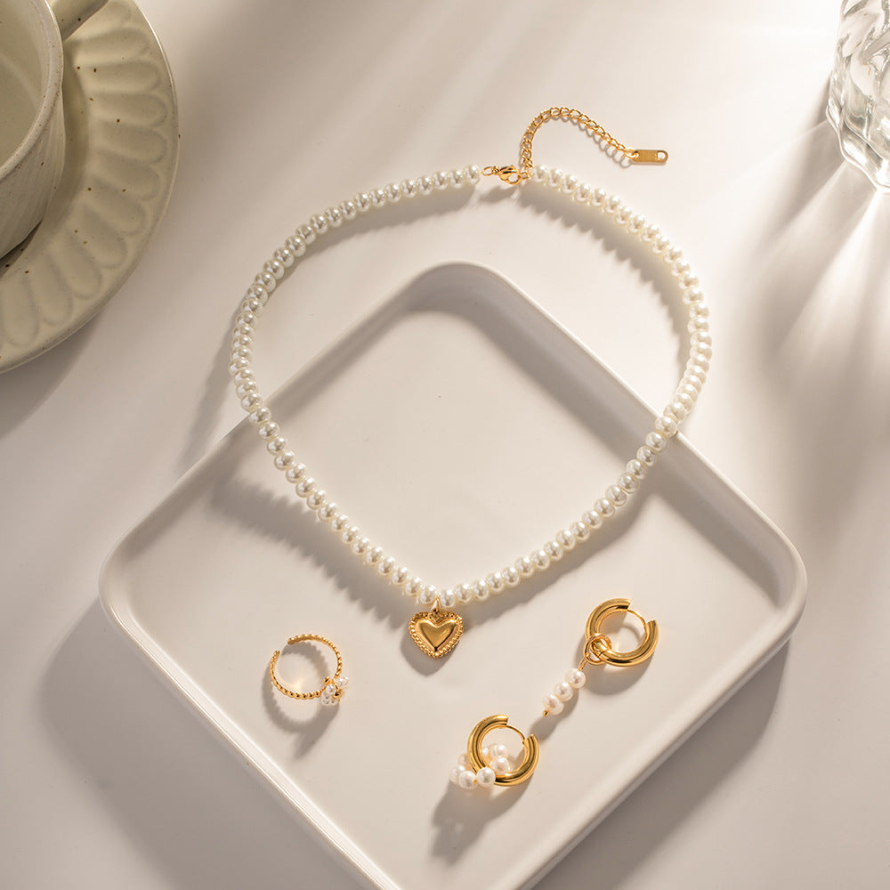 Gold Plated Stainless Steel Heart Pendant Beaded Necklace – product view 2